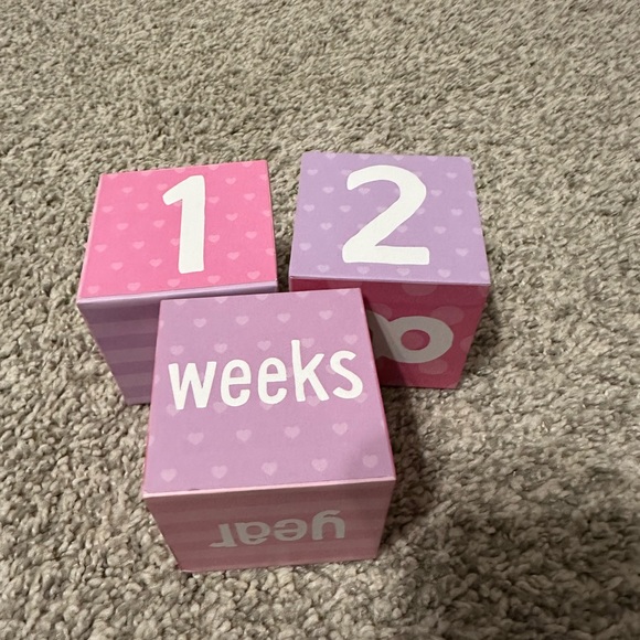 Tiny Ideas Progressive Time Photo Sharing Keepsake Age Blocks Pink & Purple - Picture 3 of 8